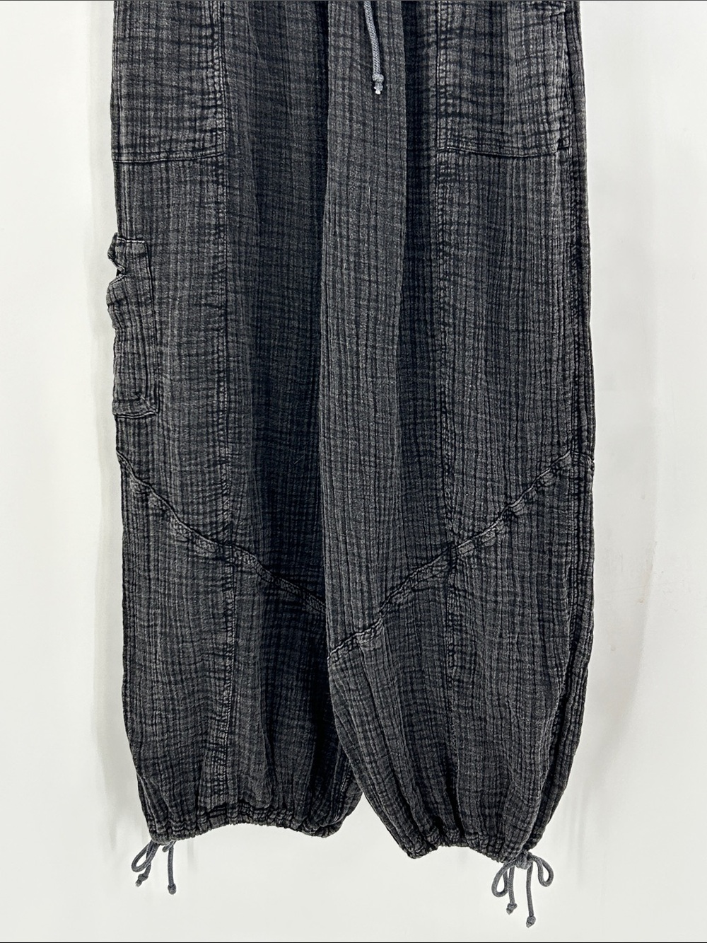Out From Under Cameron Utility Pant Size Medium Black - Picture 4 of 9